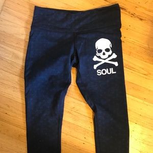Lululemon x Soulcycle Wunder Under Crops Sz 8